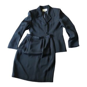 SuitsMe vintage made in USA black skirt suit set